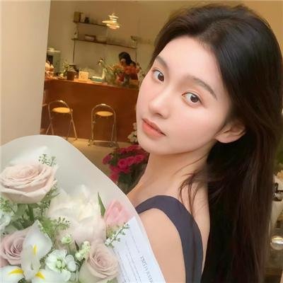 不装了,我比英雄还强